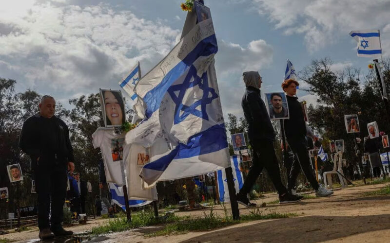 Netanyahu condemns ICJ genocide case; Gazans return to wasteland in north