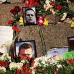 Flowers-and-portraits-of-Russian-opposition-leader-Alexei-Navalny