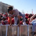 Kansas-City-shooting_fans-fleeing