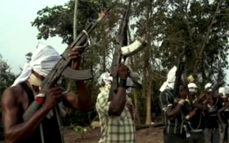 Nigerian kidnappers demand $620,000 for release of school hostages