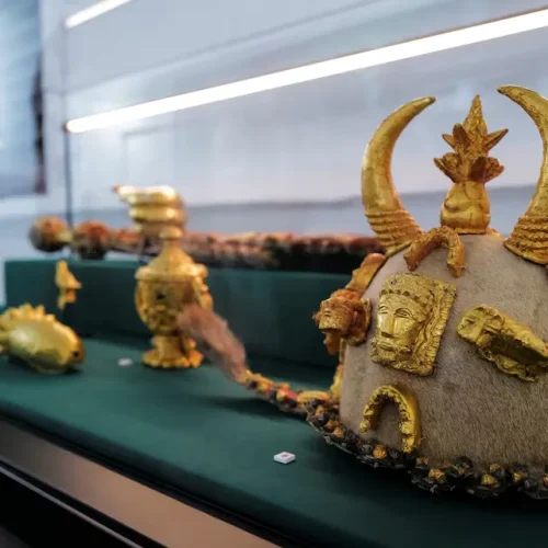 Looted gold, royal treasures go on show back home in Ghana