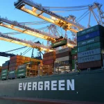 Container ship_pexels-dibert-1117210
