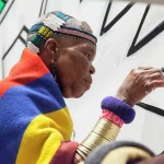 Esther Mahlangu_painting_profile