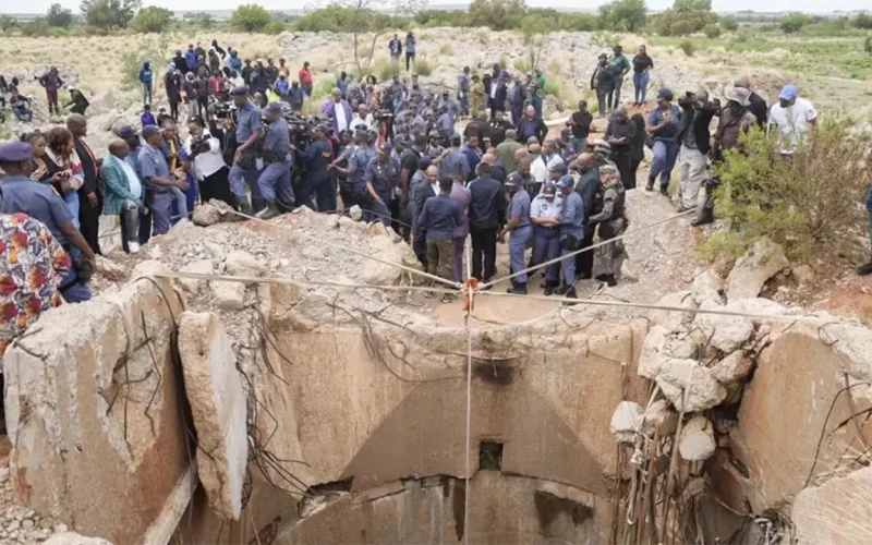 The stand-off at Stilfontein must be resolved peacefully and safely