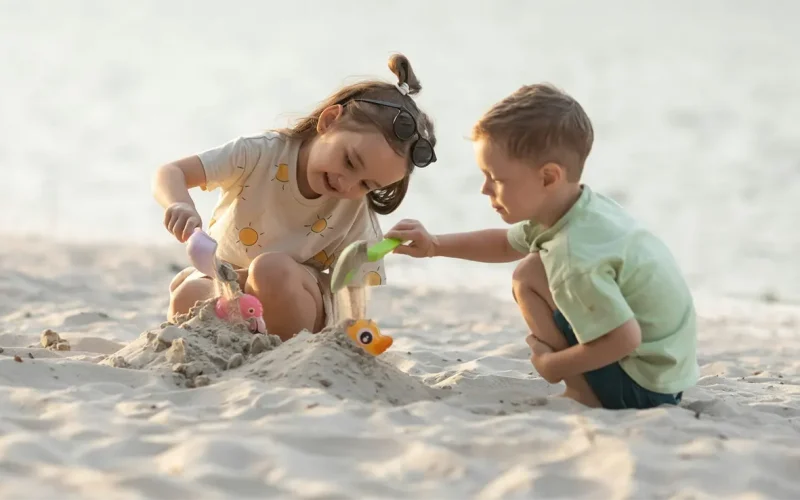 The beach is an amazing place to teach kids about science. Here are 3 things to try this summer