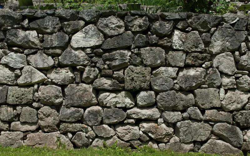 Ancient stone walls and power: what data science tools can reveal in African archaeology
