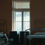 hospital ward_beds_gilberto-olimpio-unsplash