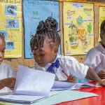 Congolese_refugee_girls_11
