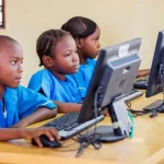school_children_computers