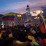 What next for the humanitarian crisis and response in Venezuela? Venezuela_flags_crowds