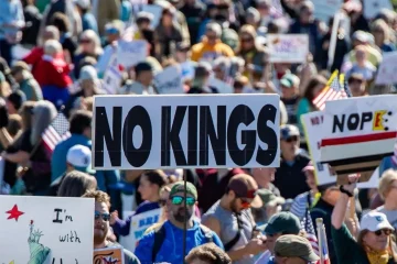 Supreme Court ruling hands Trump sweeping new powers and limits Congressional oversight