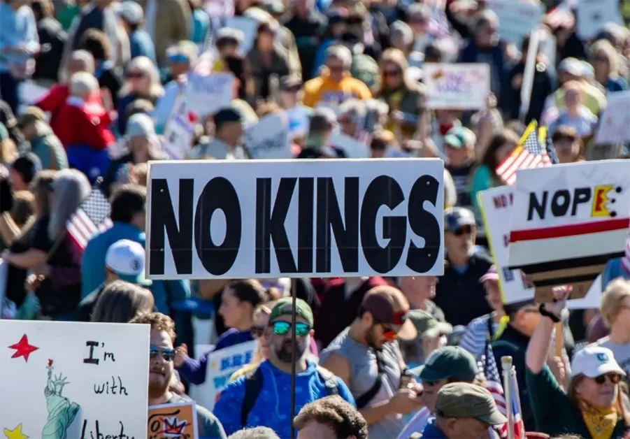 Supreme Court ruling hands Trump sweeping new powers and limits Congressional oversight