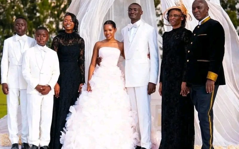 God bless the newly loaded: Zimbabwe’s wedding of the century, where Boyz II Men sang and the dollar danced